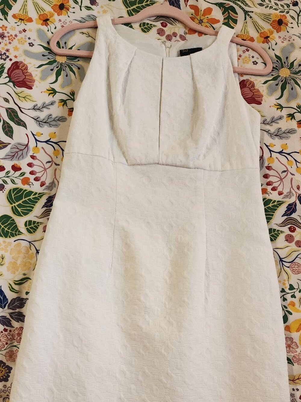 White Cotton Brocade Jewel Neck Shift Dress, Size 4